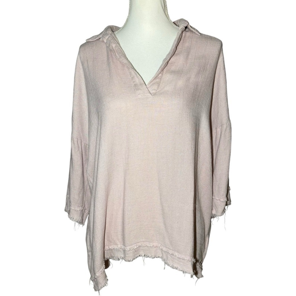 Umgee Women's Medium Collared 3/4 Length Sleeves V Neck Pink Nude Distressed Top